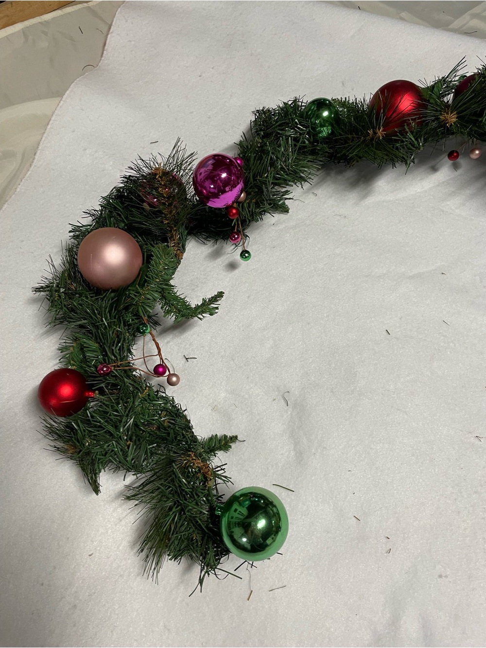 Festive Green Christmas Garland with Red and Pink Ornaments 5 Foot Long - Picture 2 of 6